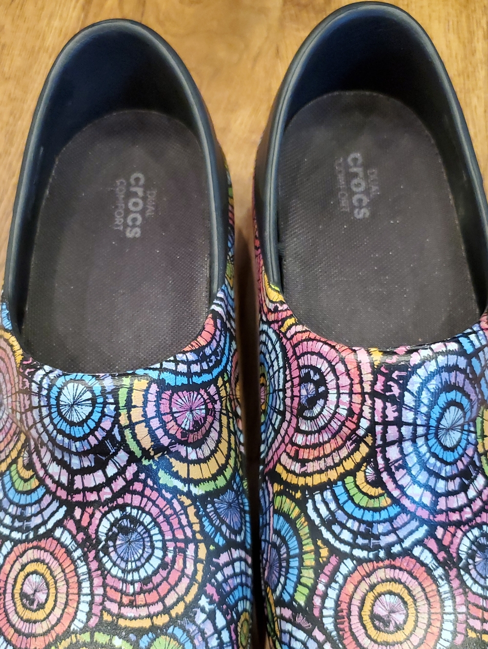 CROCS Neria Pro II Graphic Mosaic Print Dual Comfort Work Clogs Womens 9 - Picture 6 of 11